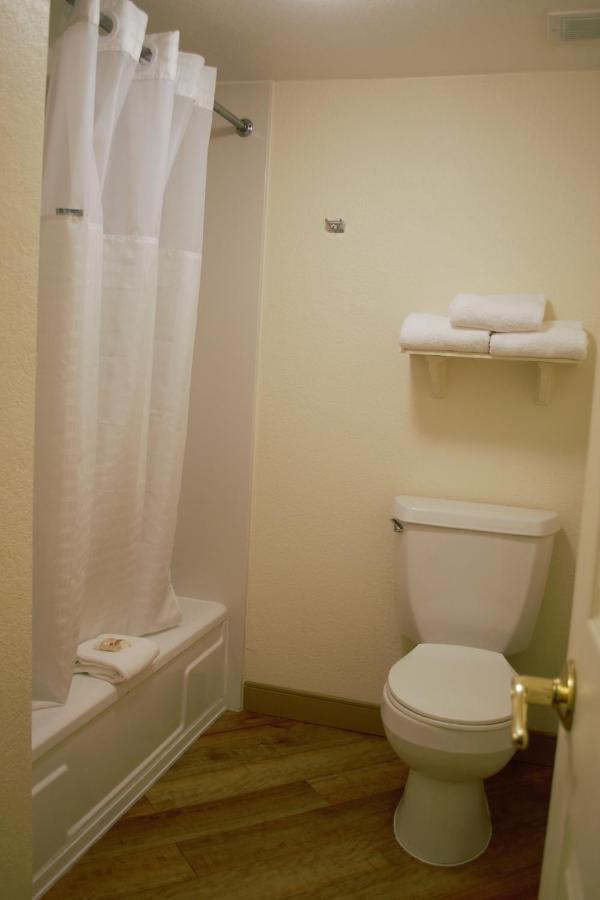 Hotel La Quinta By Wyndham Capitol / Downtown Austin